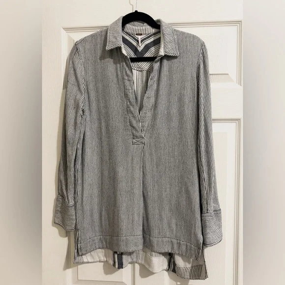 Free People Navy and White Striped Top - Picture 1 of 4